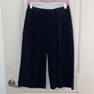 Cache wide leg dress capris